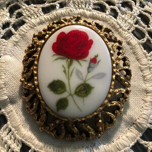 Beautiful Porcelain Vintage Rose Pin Brooch